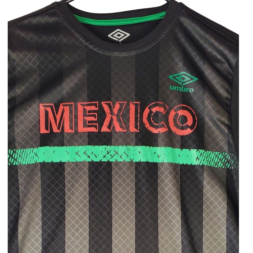 Umbro Mexico Soccer Jersey Mens Medium Black Green Striped Short Sleeve Shirt